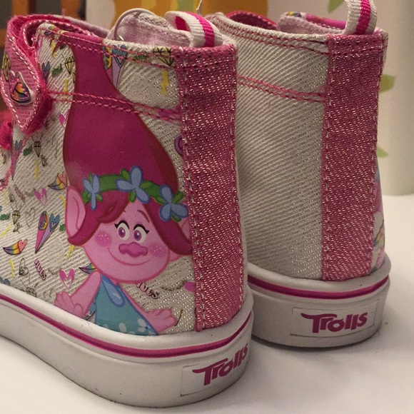 trolli shoes